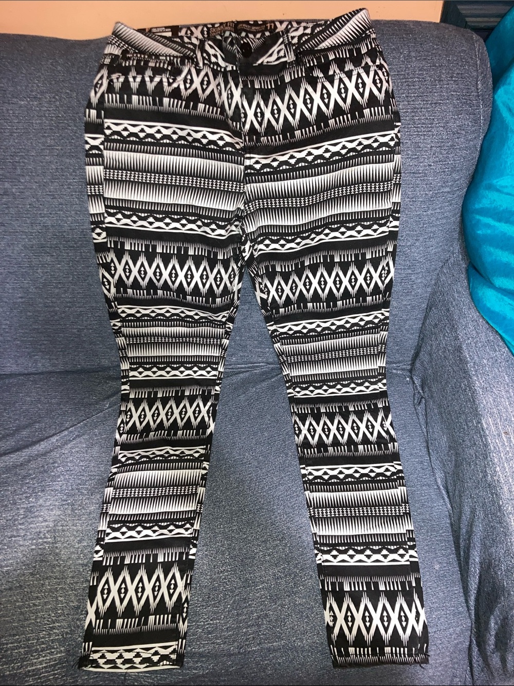 Black & White Aztec Skinny Pants
